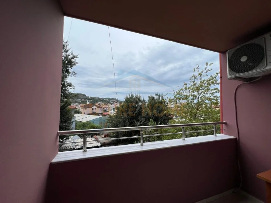 Tirane, shitet apartament+verande | Penthouse 2+1+Aneks+Ballkon Kati 1, 94 m² 145.000 € (Unaza e Re)