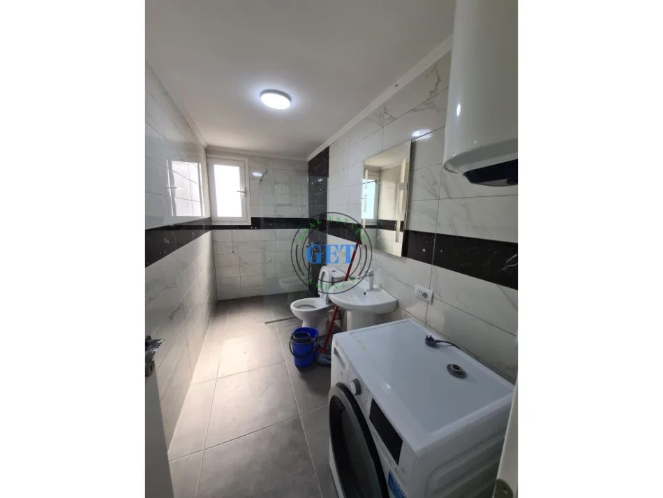 Durres, shitet 1+1+Ballkon Kati 0, 77 m² 75.000 € (Shkembi kavajes, Durres)