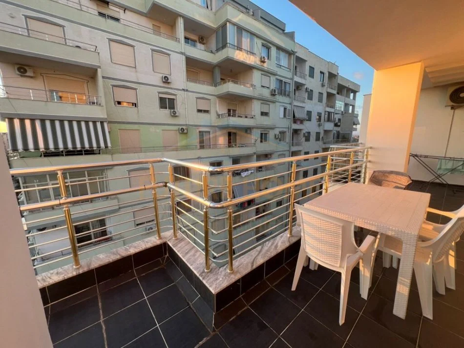 Durres, shitet apartament 1+1 Kati 6, 83 m² 130.000 € (Plazh Rrota e Kuqe, Durres)
