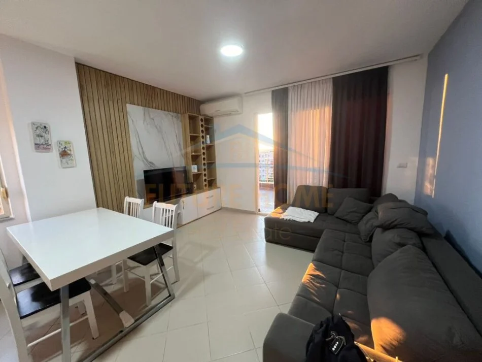 Durres, shitet apartament 1+1 Kati 6, 83 m² 130.000 € (Plazh Rrota e Kuqe, Durres)