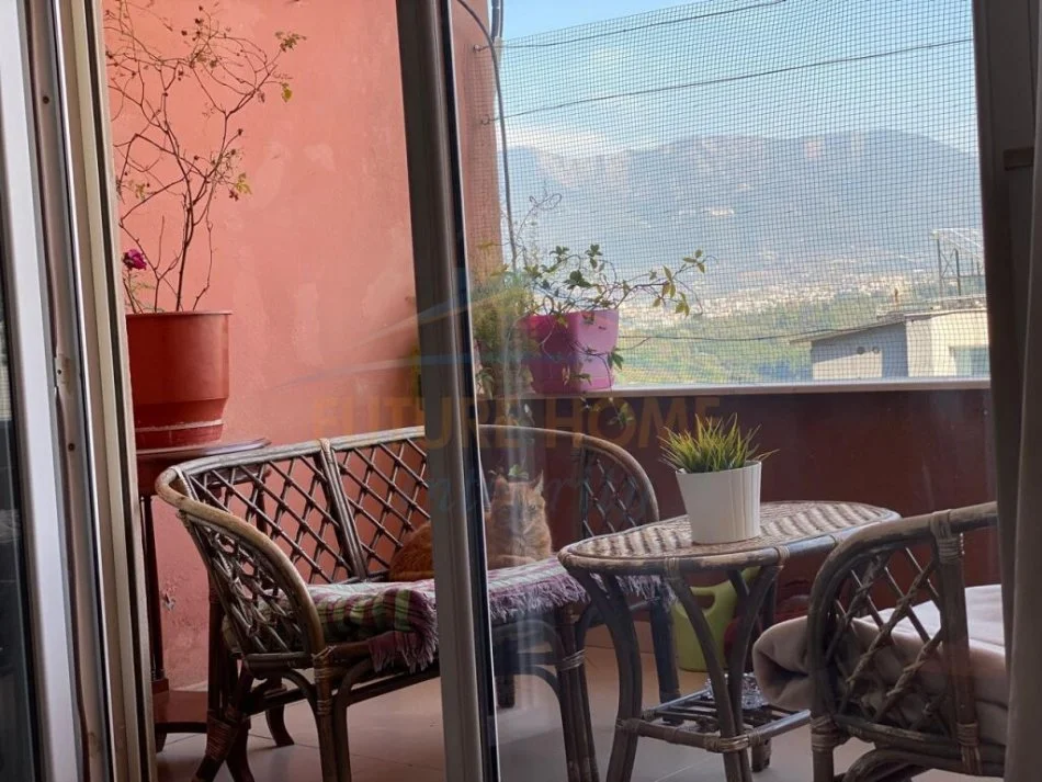 Tirane, shitet apartament 2+1 Kati 2, 116 m² 180.000 € (Kopshti Botanik)