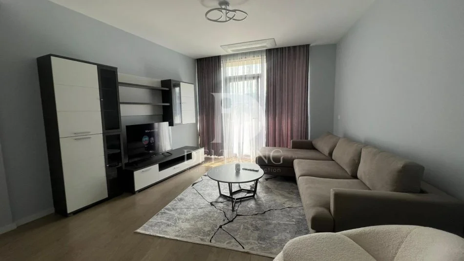 Tirane, jepet me qera apartament 1+1+Aneks+Ballkon Kati 6, 70 m² 1.100 € (Residenca Lake View)