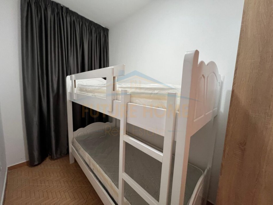 Durres, jepet me qera apartament 2+1 Kati 2, 86 m² 350 € (Prane Shkolles Efteli Koci)