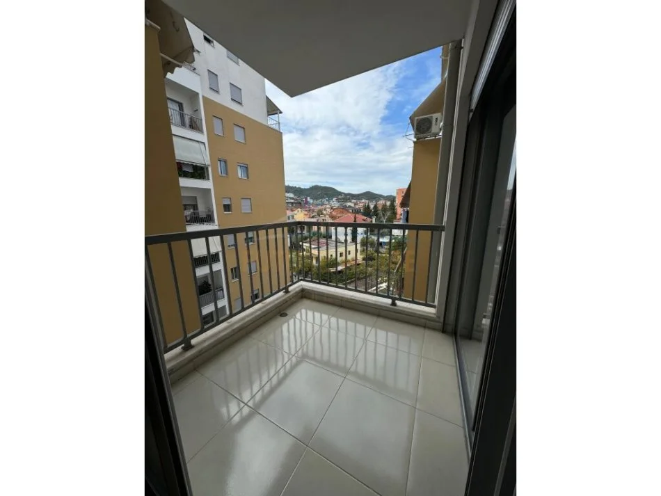 Tirane, shes apartament 1+1 Kati 4, 67 m² 155.000 € (Rruga Ibrahim Dervishi)