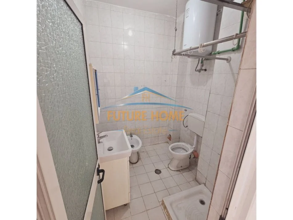Tirane, shitet apartament 2+1+Aneks+Ballkon Kati 2, 100 m² 135.000 € (BULEVARDI ZHAN D'ARK)