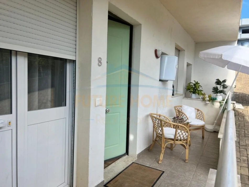 Durres, jepet me qera apartament 1+1 Kati 1, 46 m² 400 € (Shkembi i Kavajes)
