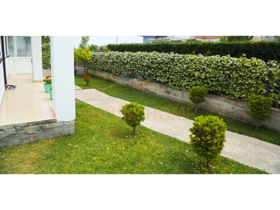 Durres, shitet apartament 2+1 Kati 0, 266 m² 120.000 € (Sukth)