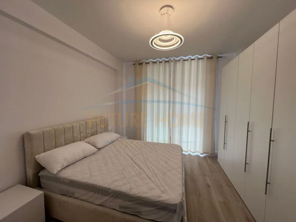 Tirane, jepet me qera apartament 2+1 Kati 7, 120 m² 650 € (Astir)