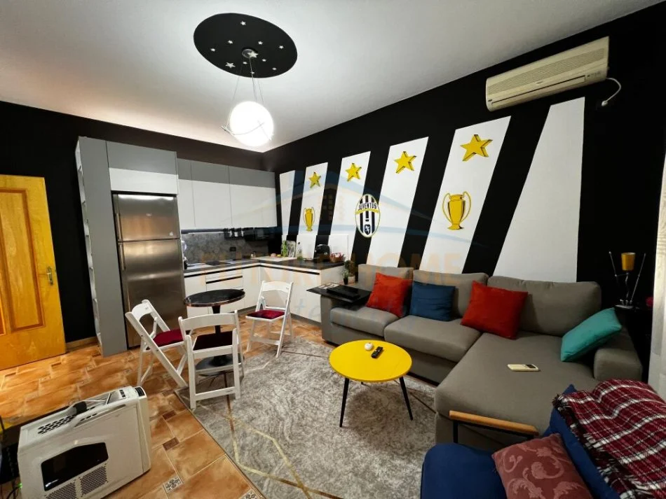 Tirane, jepet me qera apartament 1+1 Kati 2, 70 m² 600 € (shkolla baletit)