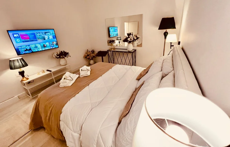 Tirane, shitet apartament 1+1+Ballkon Kati 4, 44 m² 175.000 € (Blloku)