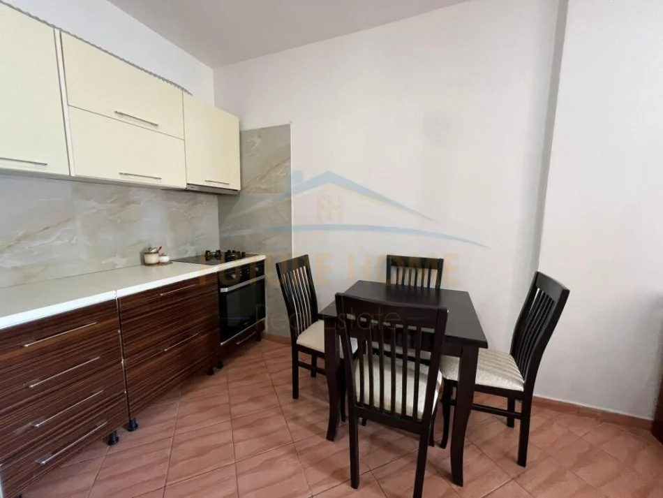 Durres, shitet apartament 1+1 Kati 5, 63 m² 100.000 € (Shkembi Kavajes)