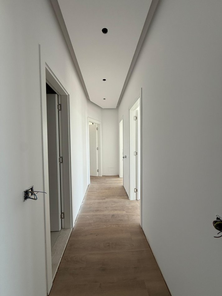 Tirane, shitet apartament 3+1+Ballkon Kati 9, 139 m² 320.000 € 