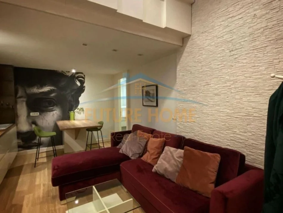 Tirane, jepet me qera apartament duplex Dublex Kati 0, 70 m² 480€ (21 DHJETORI)