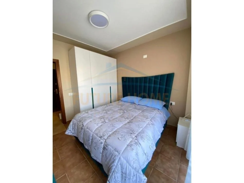 Durres Plazh, jepet me qera apartament 1+1 Kati 3, 61 m² 390 €