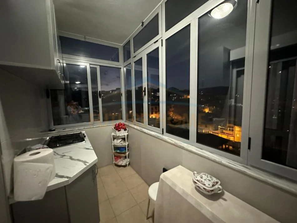 Durres, shitet apartament 2+1+Ballkon Kati 3, 104 m² 130.000 € (Spitali Rajonal,Durres)
