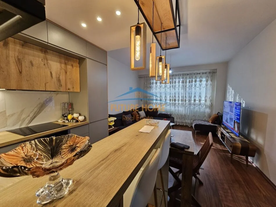 Shqiperi, shes 2+1+Ballkon Kati 7, 108 m² 200.000 € (Siri Kodra)