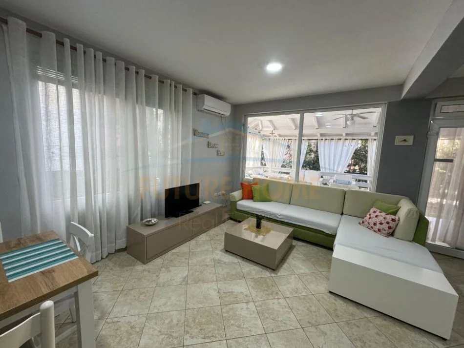 Durres, jepet me qera apartament 2+1 Kati 0, 85 m² 650 € 