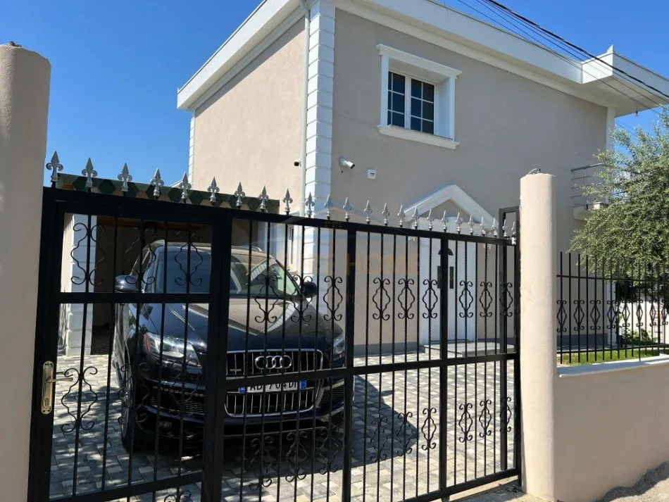 Tirane, shes Vile 3+1 Kati 2, 380 m² 219.000 € (Bulcesh, Paskuqan)