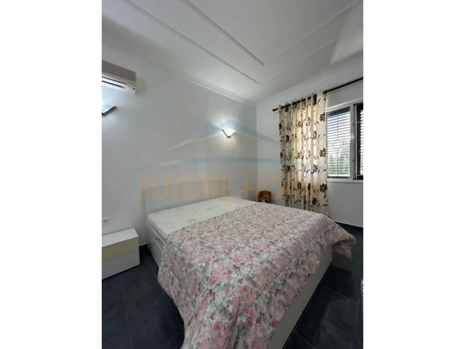 Tirane, jepet me qera apartament 2+1+Aneks+Ballkon Kati 2, 85 m² 400 € (Fresk)