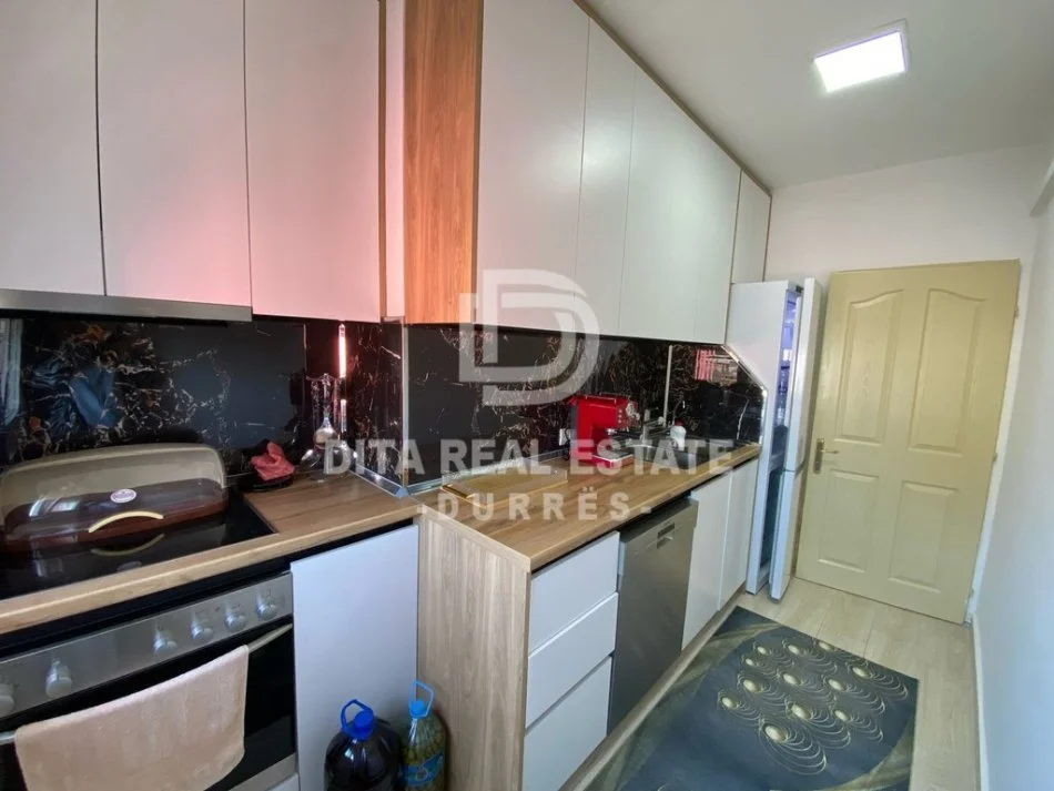 Durres, shitet apartament 1+1 Kati 5, 83.000 € (STADIUMI)