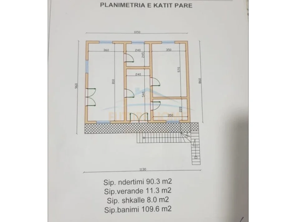 Tirane, shitet Vile 3 Katshe , 330 m² 350.000 € (Rruga e Dibres)
