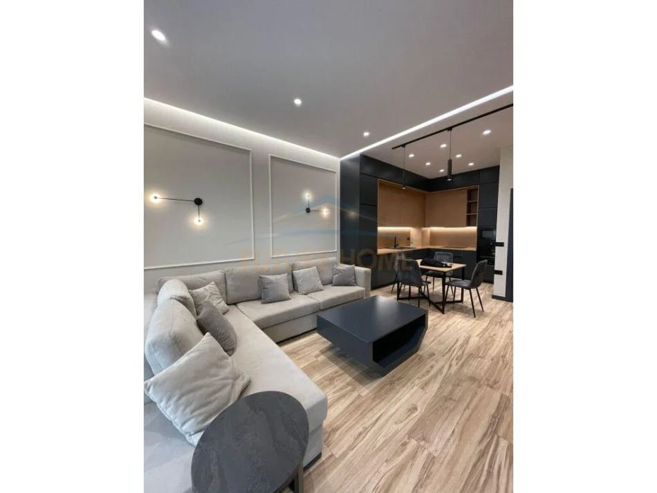 Tirane, jap me qera apartament 1+1 Kati 5, 74 m² 1.000 € (Rruga e Kavajes)