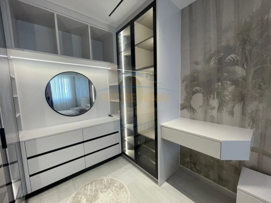 Tirane, jepet me qera apartament 1+1+Aneks+Ballkon Kati 9, 67 m² 600 € (Unaza e Re)