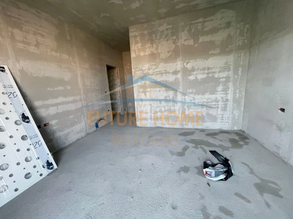 shitet apartament 2+1+Aneks+Ballkon Kati 10, 143 m² 300.000 € (bulevardi bajram curri)