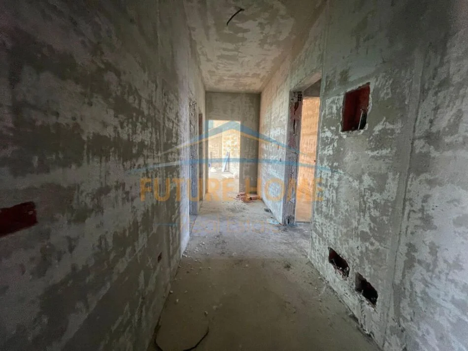 shitet apartament 2+1+Aneks+Ballkon Kati 10, 143 m² 300.000 € (bulevardi bajram curri)