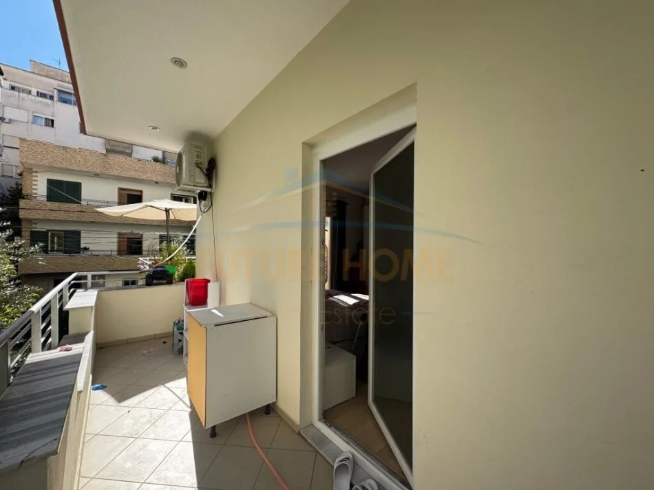 Tirane, shitet apartament 2+1+Ballkon Kati 1, 88 m² 117.000 € (Fresk)