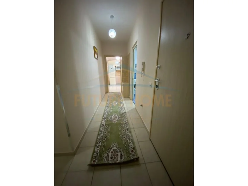 Tirane, jepet me qera apartament 2+1 Kati 3, 90 m² 400 € (Fresku)