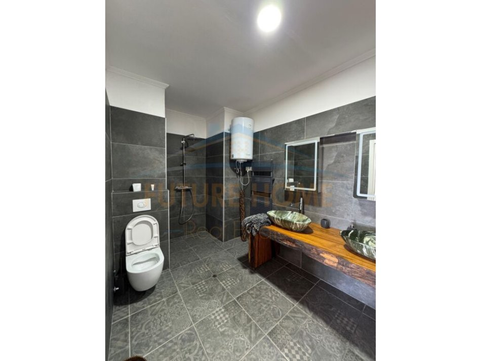 Durres, shitet apartament 2+1 Kati 14, 134 m² 195.000 € 