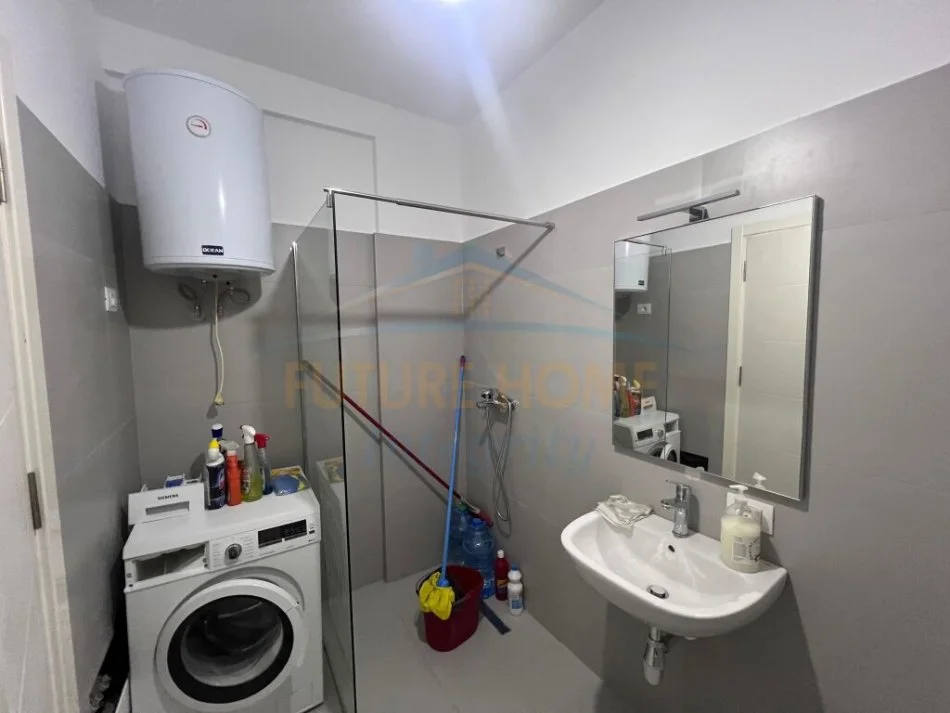 Tirane, jepet me qera apartament 1+1+Ballkon Kati 2, 60 m² 500 € (Kompleksi Asl2)