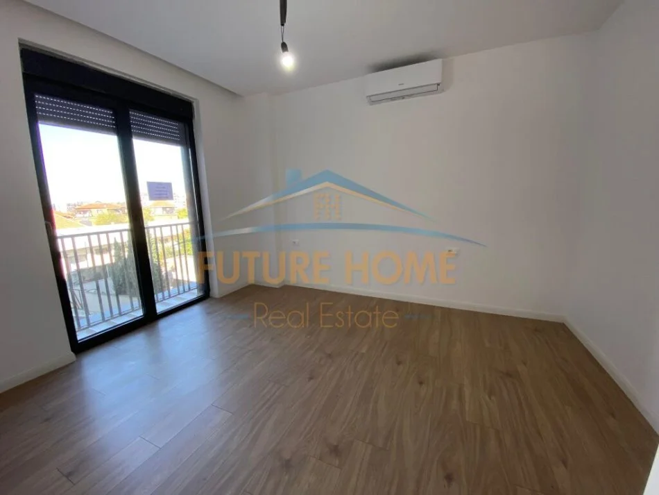 Tirane, jepet me qera apartament 1+1+Ballkon Kati 1, 71 m² 400 € (Selite)