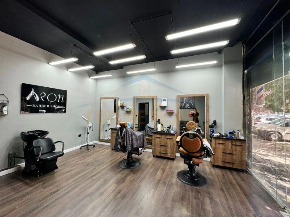 Tirane, shitet ambjent biznesi Kati 0, 40 m² 60.000 € (Don Bosko)