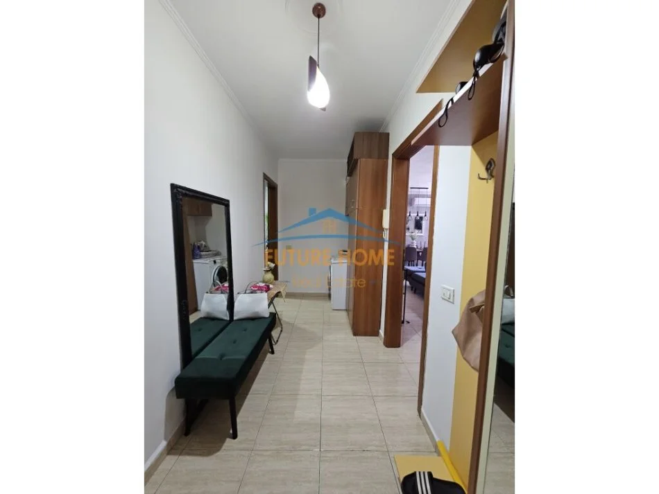 Tirane, jepet me qera apartament 1+1 Kati 11, 80 m² 650 € (RRUGA E BOGDANEVE TIRANE)