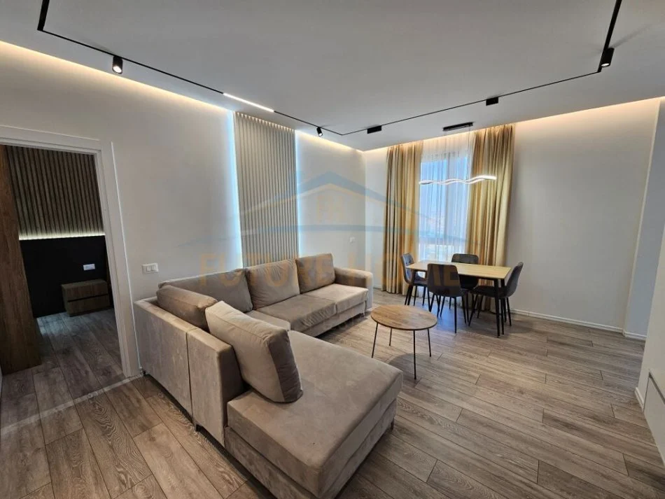 Tirane, shitet apartament 1+1+Ballkon Kati 1, 71 m² 155.000 € (Bulevardi i Ri)