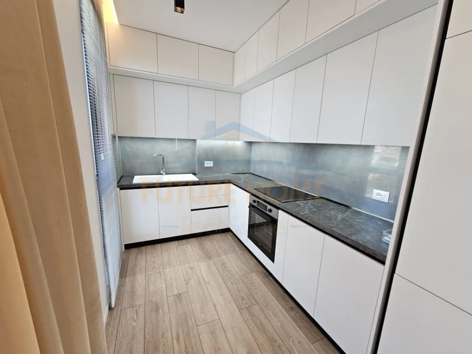 Tirane, shitet apartament 1+1 Kati 4, 71 m² 155.000 € (BULEVARDI I RI)