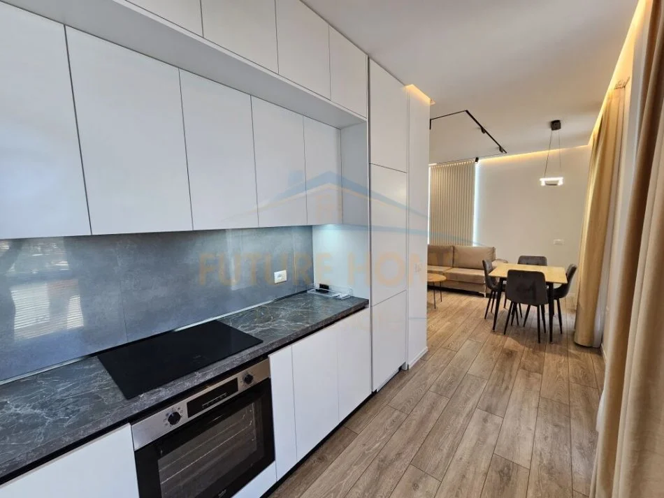 Tirane, shitet apartament 1+1+Ballkon Kati 1, 71 m² 155.000 € (Bulevardi i Ri)