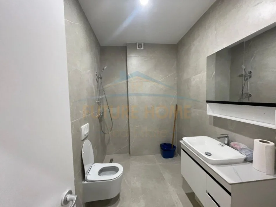 Durres, shitet apartament 1+1 Kati 9, 51 m² 75.000 € (Kazazi, Durres)