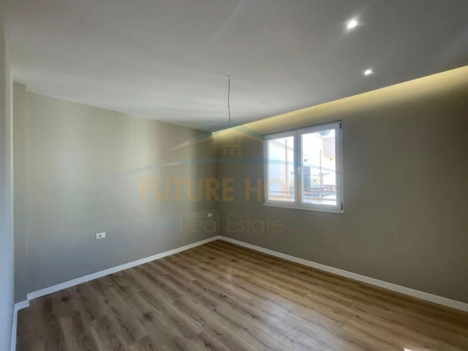 Durres, shitet apartament 1+1 Kati 9, 51 m² 75.000 € (Kazazi,Durres)