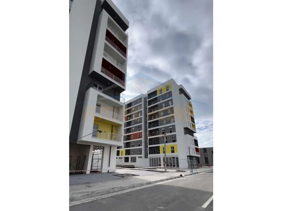 Tirane, shitet ambjent biznesi Kati 2, 138 m² 125.000 € (QTU)