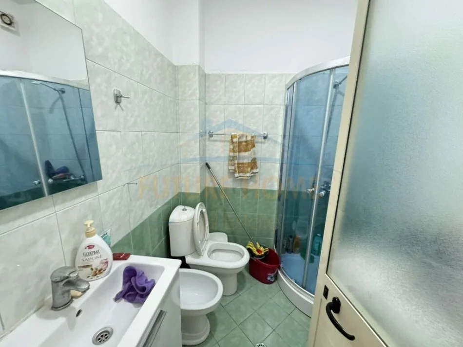 Tirane, shitet apartament 2+1 Kati 7, 81 m² 129.000 € (Yzberisht)