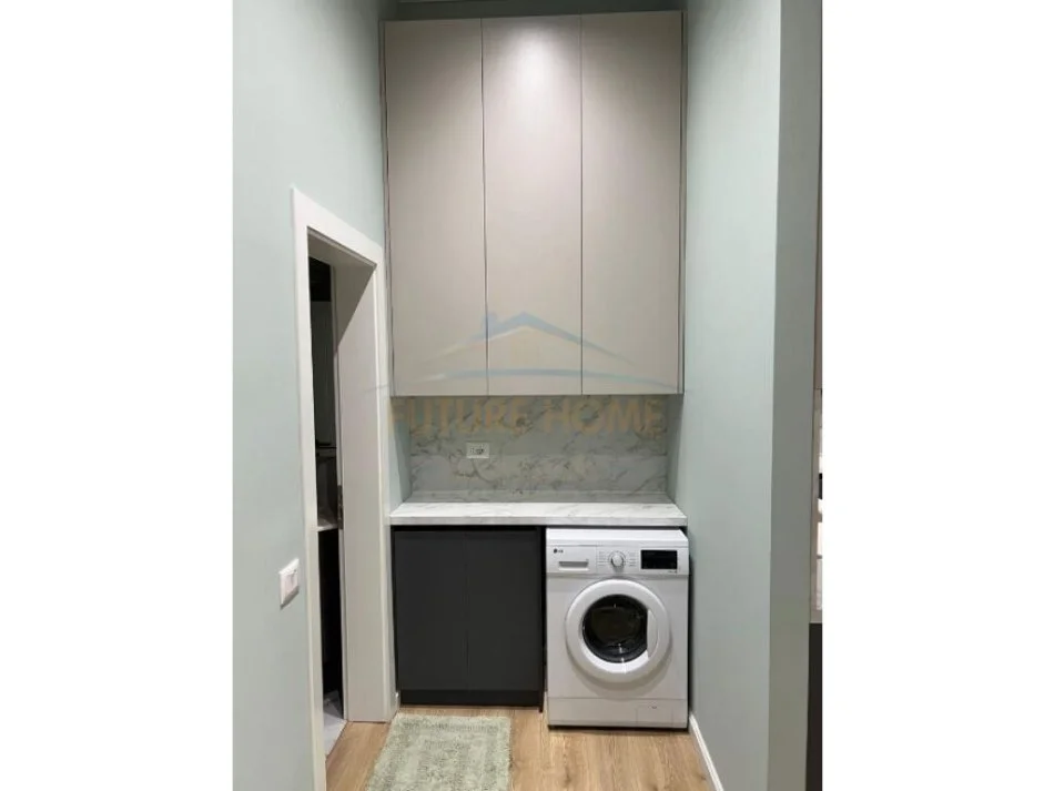 Tirane, jepet me qera apartament 1+1 Kati 1, 70 m² 650 € (Rruga e Dibres)