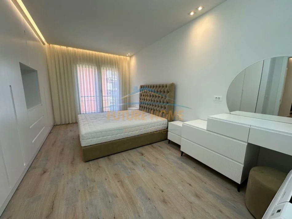 Tirane, jepet me qera apartament 2+1 Kati 2, 83 m² 1.400 € (Rruga e Kavajes)