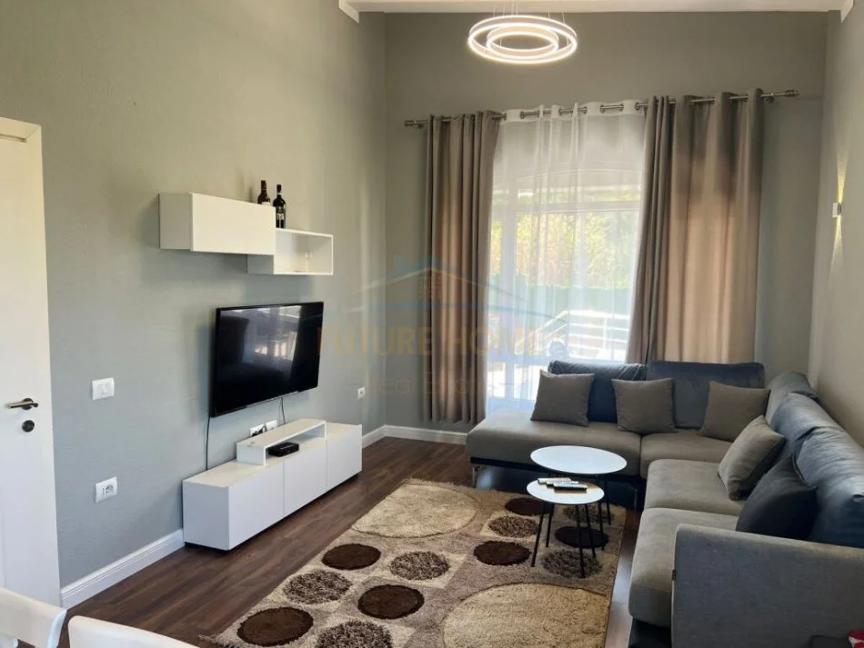 Tirane, shitet Vile 3 Katshe , 420.000 € (Lunder)