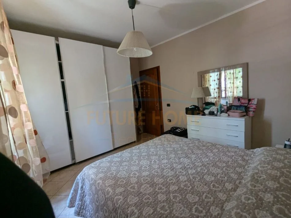 Tirane, jepet me qera apartament 2+1 Kati 1, 107 m² 600 € (RRUGA RIZA CEROVA)