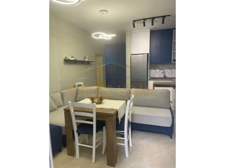Durres, shitet apartament 2+1+Ballkon Kati 2, 105 m² 160.000 € (Shkembi i Kavajes, Durres)