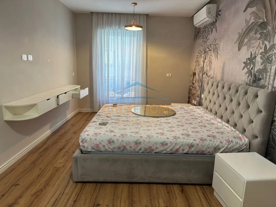 Tirane, jepet me qera apartament 2+1 Kati 2, 109 m² 1.200 € (delijorgji)