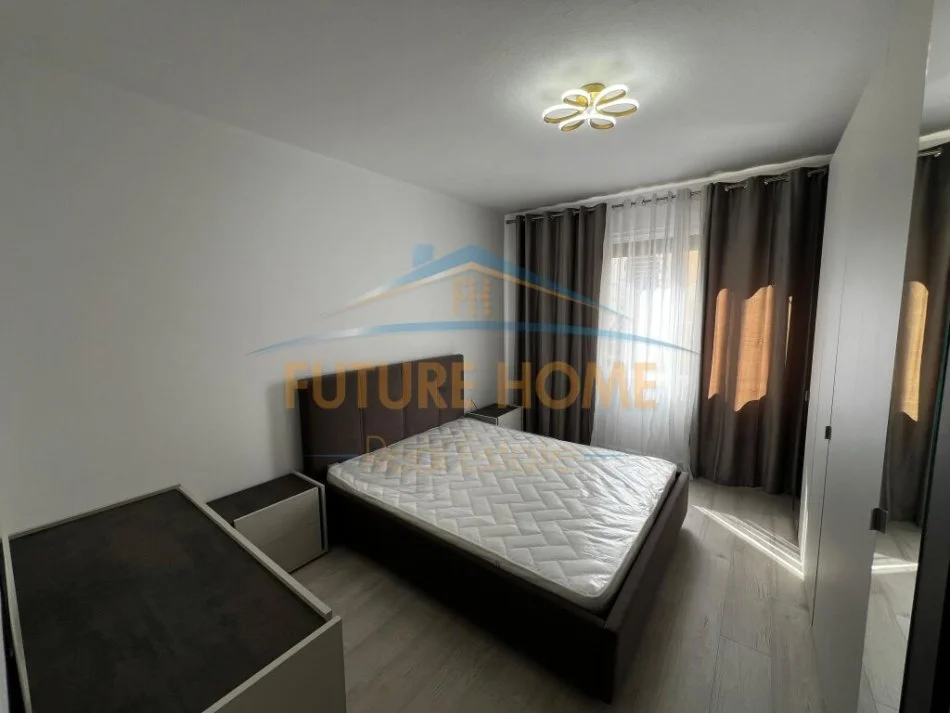 Tirane, jepet me qera apartament 1+1 Kati 3, 60 m² 650 € (Komuna e Parisit)